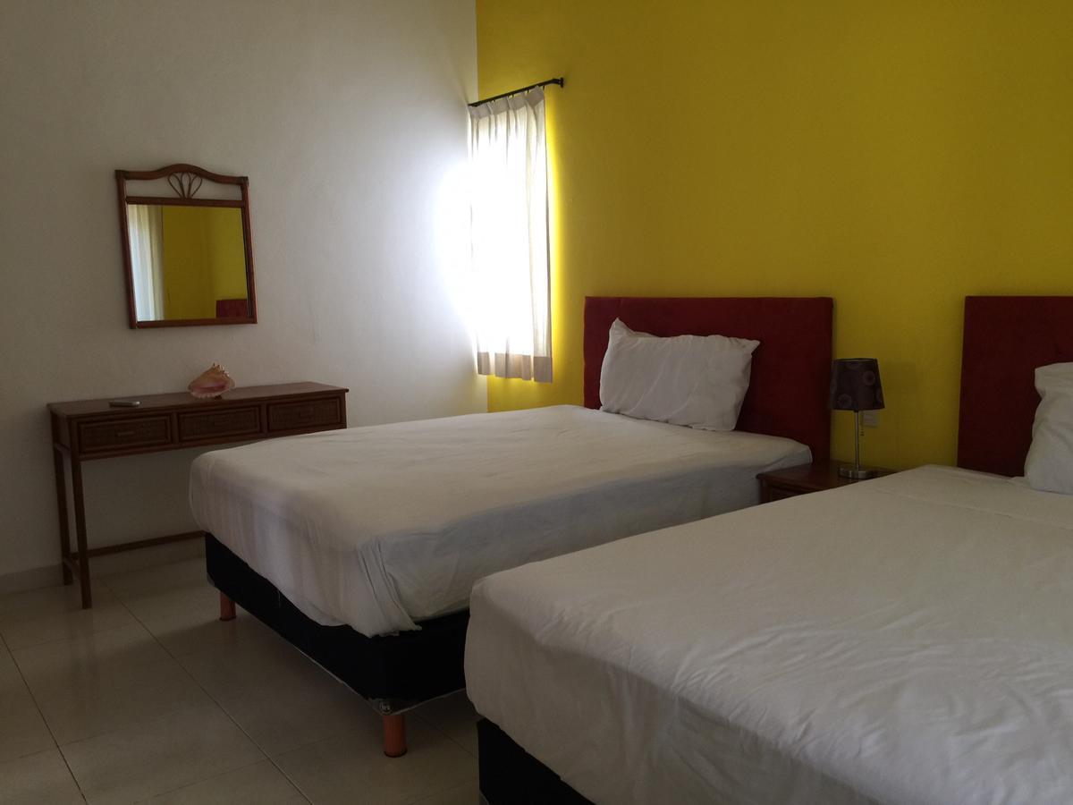 Casa Pili Bed & Breakfast Playa del Carmen Exterior photo